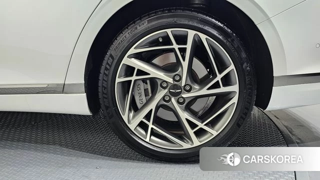 Genesis G90 (RS4) id 4720117 из Кореи 13