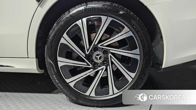 Mercedes-Benz E-Class W214 id 4756931 из Кореи 13