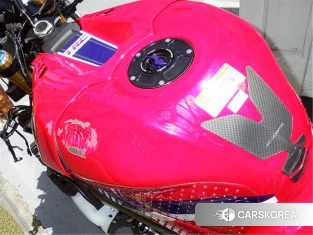 Honda CBR1000RR-R FIREBLADE SP id 3950005 из Японии 13