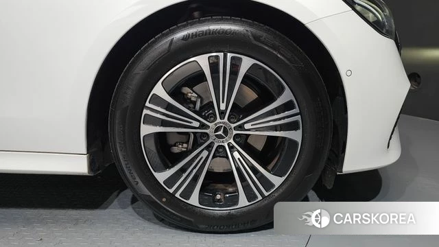 Mercedes-Benz E-Class W214 id 4432280 из Кореи 13