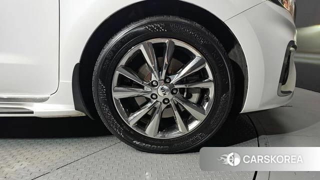 Kia The New Carnival id 4372010 из Кореи 13