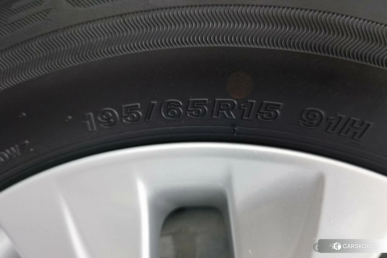 Toyota Corolla id 4499106 из Китая 13