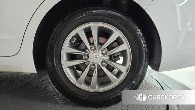 Hyundai The New Avante AD id 4496350 из Кореи 13
