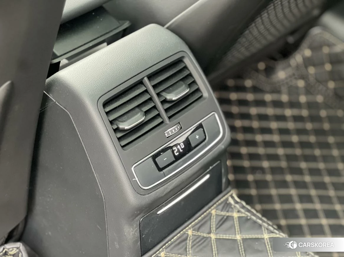 Audi A4L id 4479361 из Китая 13