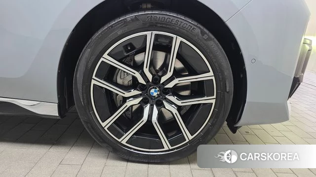 BMW 7 Series (G70) id 4308574 из Кореи 13