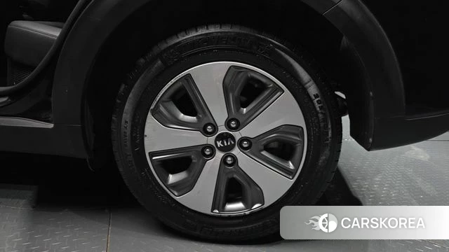 Kia Niro id 4543384 из Кореи 13