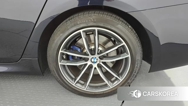 BMW 5 Series (G30) id 4774084 из Кореи 13
