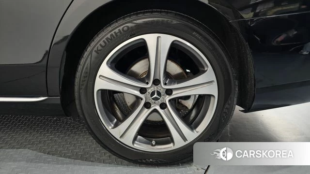 Mercedes-Benz E-Class W213 id 4363318 из Кореи 13