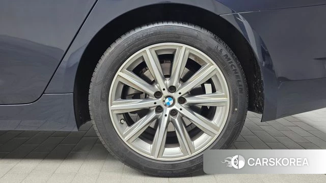BMW 5 Series (G30) id 4403339 из Кореи 13