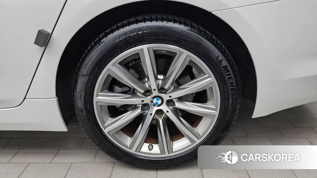 BMW 5 Series (G30) id 4471560 из Кореи 13