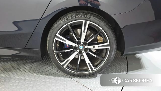 BMW 5 Series (G60) id 4640450 из Кореи 13