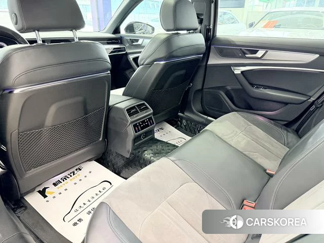 Audi A6L id 4259538 из Китая 13