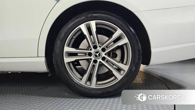 Mercedes-Benz E-Class W213 id 4415399 из Кореи 13