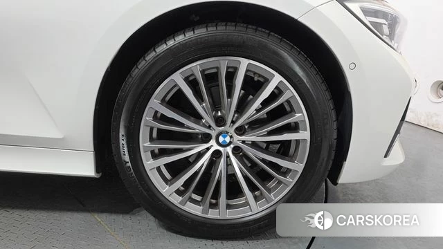 BMW 3 Series (G20) id 4310101 из Кореи 13