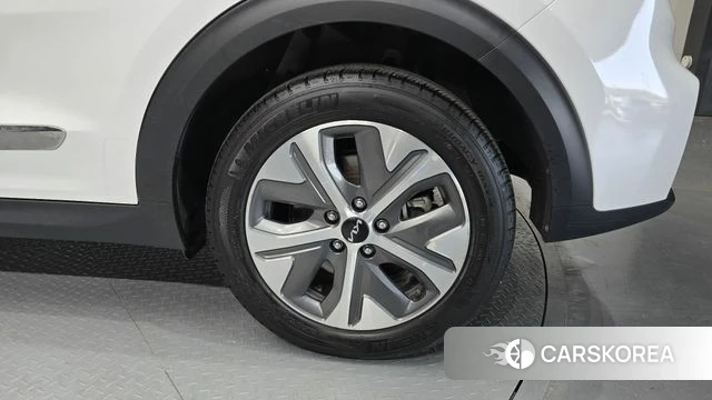 Kia Niro EV id 4293656 из Кореи 13