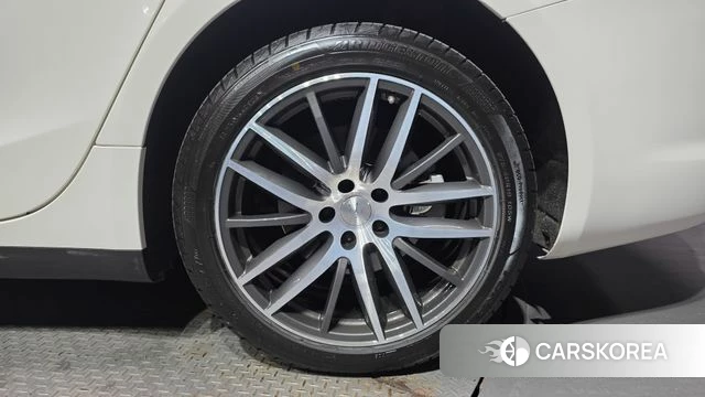 Maserati Ghibli id 4325145 из Кореи 13