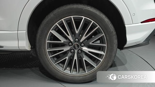 Audi Q3 (F3) id 4528597 из Кореи 13