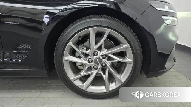 Genesis The New G70 id 4848106 из Кореи 13