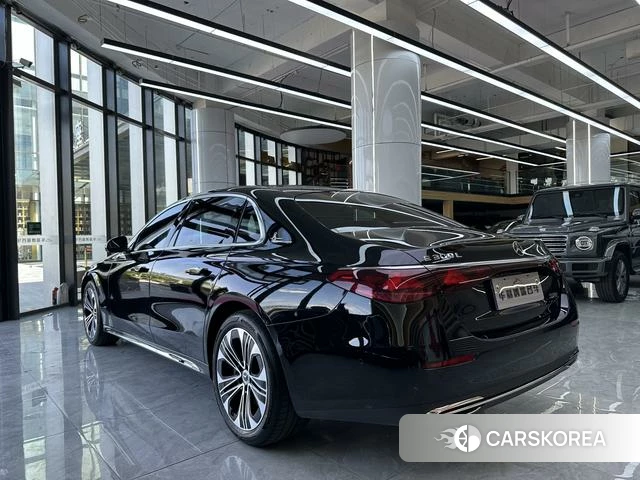 Mercedes-Benz E-class id 4300437 из Китая 13