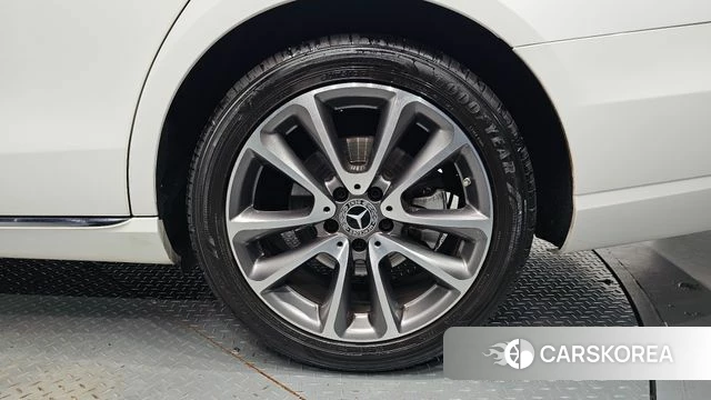 Mercedes-Benz E-Class W213 id 4732834 из Кореи 13