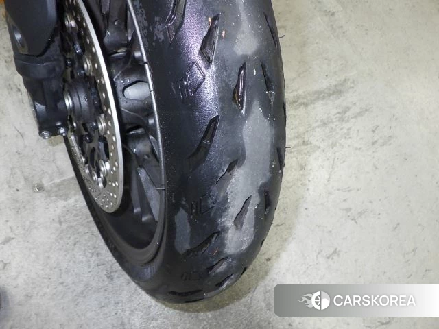 Проданный Honda CB1000R id 3949597 из Японии, фото 13