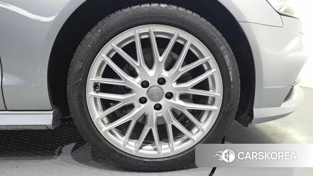Audi New A6 id 4477470 из Кореи 13