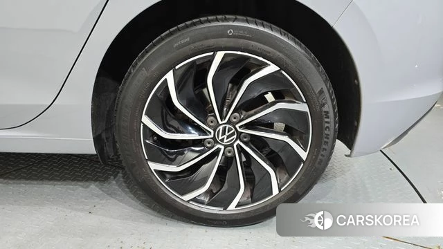 Volkswagen Golf 8th Generation id 4880244 из Кореи 13
