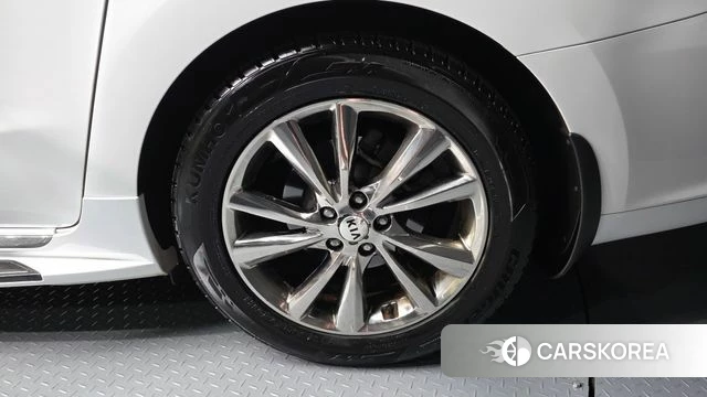 Kia The New Carnival id 4424658 из Кореи 13