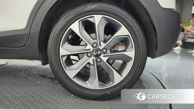 Kia Stonic id 4596116 из Кореи 13