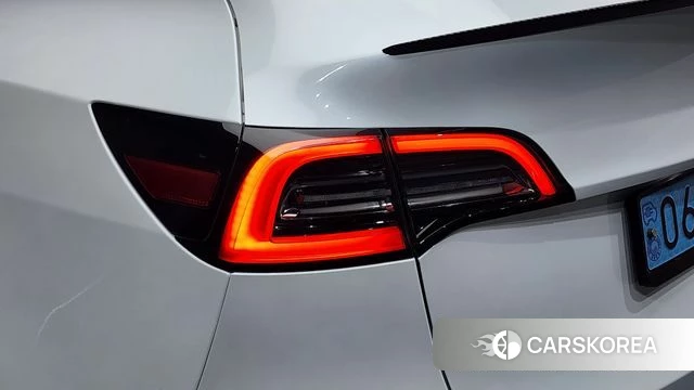 Tesla Model Y id 4474766 из Кореи 13