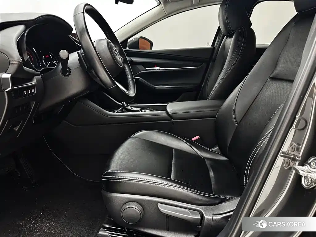 Mazda 3 id 4644725 из Китая 13