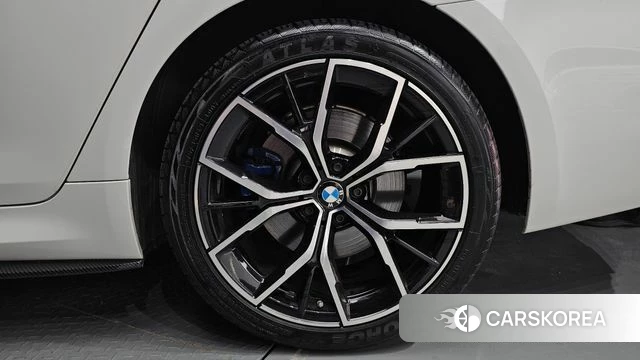 BMW 5 Series (G30) id 4764170 из Кореи 13