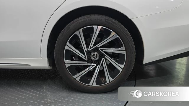Mercedes-Benz E-Class W214 id 4675130 из Кореи 13