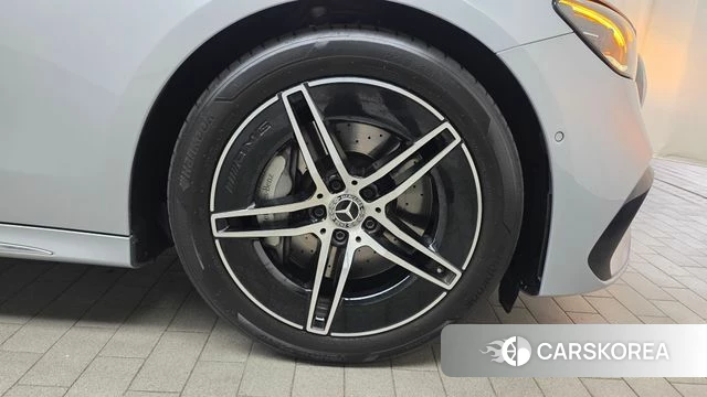 Mercedes-Benz E-Class W214 id 4222975 из Кореи 13