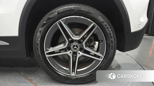 Mercedes-Benz GLA - Class H247 id 4567812 из Кореи 13