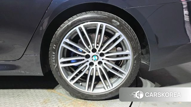 BMW 5 Series (G30) id 4371039 из Кореи 13