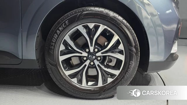 Kia Carnival 4th generation id 4317141 из Кореи 13