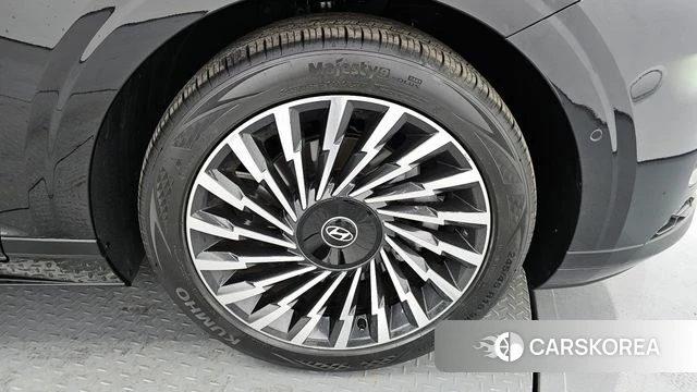 Hyundai Grandeur (GN7) id 4400302 из Кореи 13