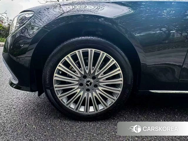 Mercedes-Benz E-class id 4256932 из Китая 13