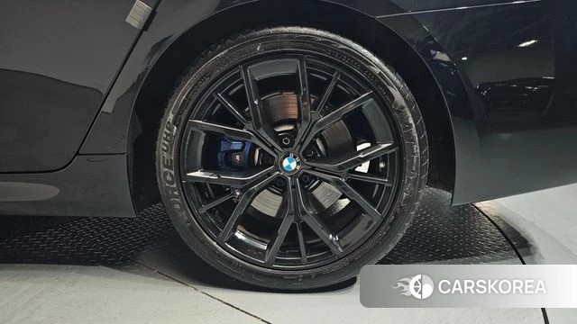 BMW 5 Series (G30) id 4409716 из Кореи 13