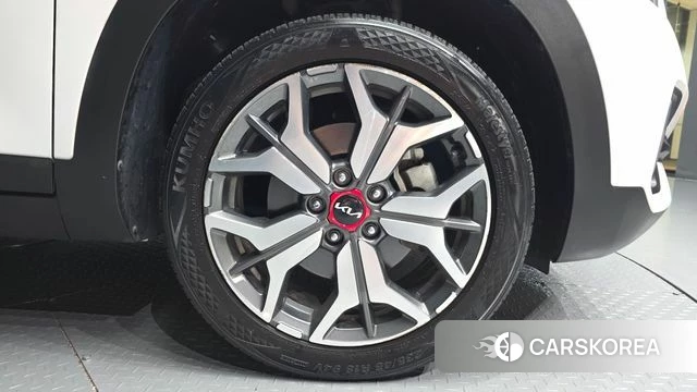 Kia Seltos id 4506999 из Кореи 13