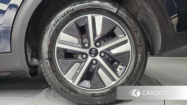 Kia The New Niro id 4464378 из Кореи 13
