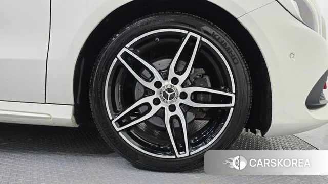 Mercedes-Benz A-Class W176 id 4633258 из Кореи 13