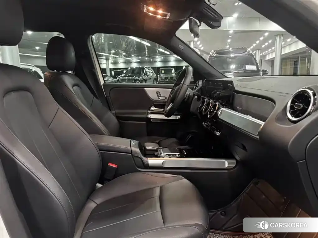 Mercedes-Benz GLB id 4680459 из Китая 13