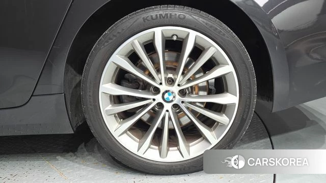 BMW 5 Series (G30) id 4658289 из Кореи 13