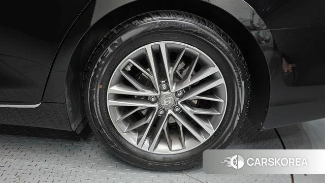 Hyundai Grandeur IG id 4339475 из Кореи 13