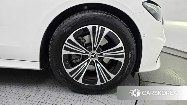 Mercedes-Benz E-Class W214 id 4248132 из Кореи 13