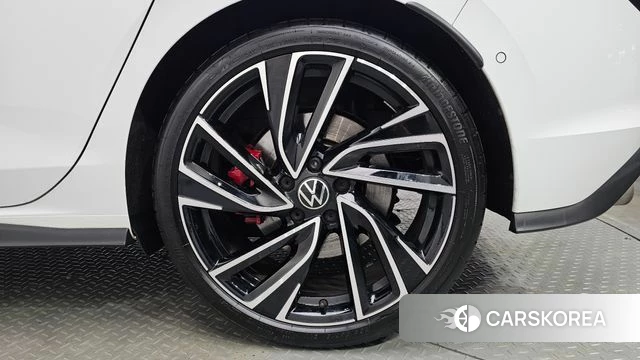 Volkswagen Golf 8th Generation id 4414033 из Кореи 13
