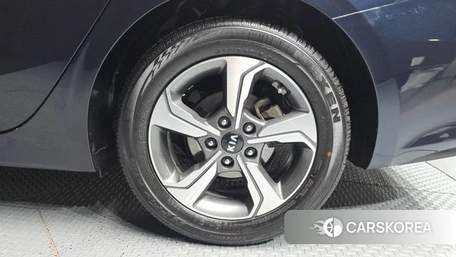 Kia Come New K3 id 4339733 из Кореи 13