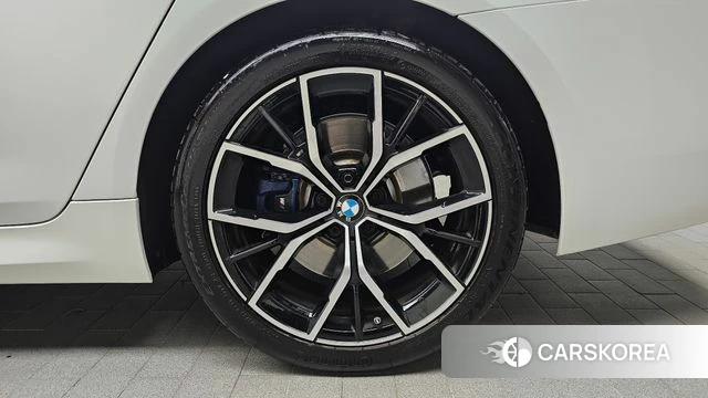 BMW 5 Series (G30) id 4711047 из Кореи 13